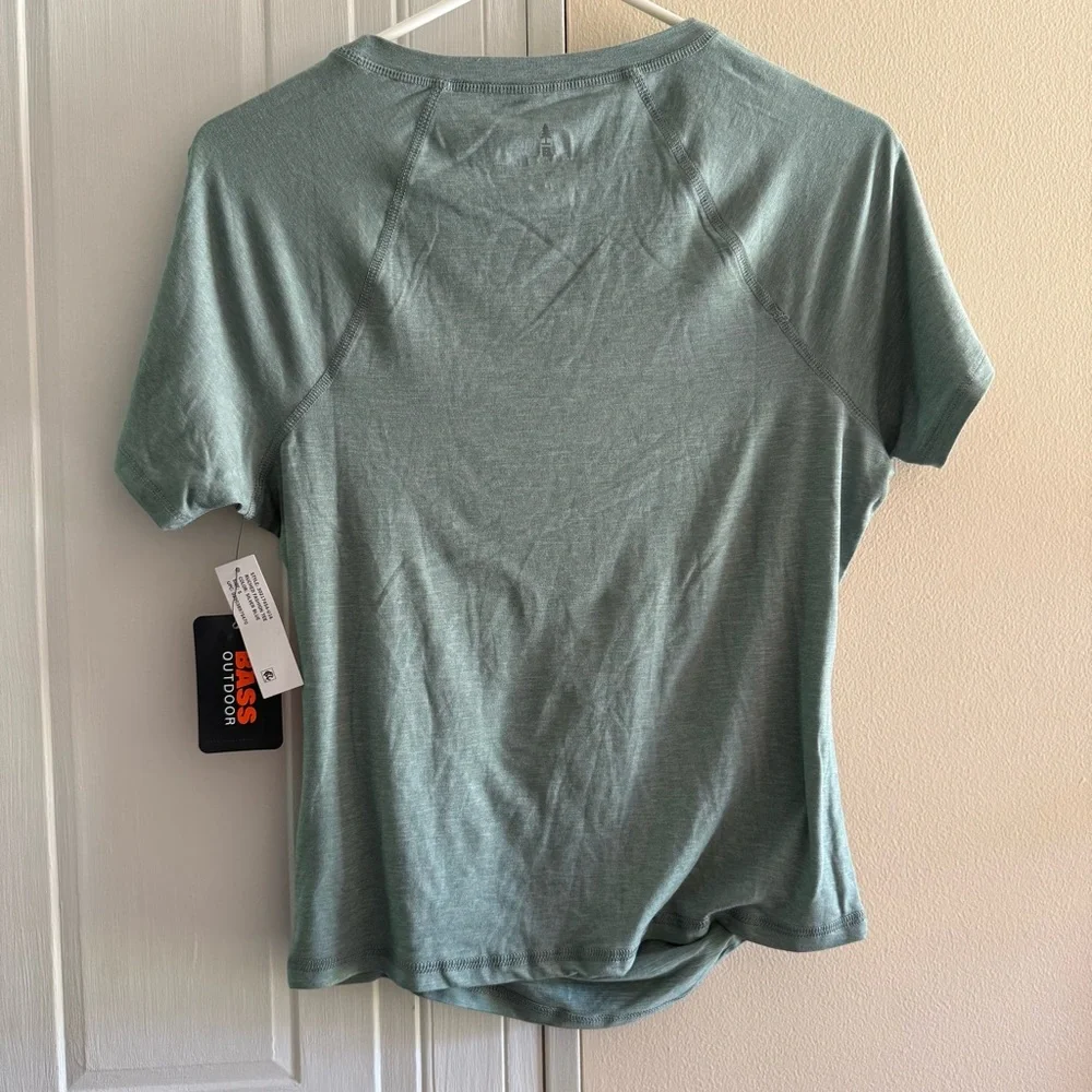Bass Outdoor Women's Ruched Raglan-Sleeve‎ Fashion Tee Silver Blue Size Small - Picture 2 of 5